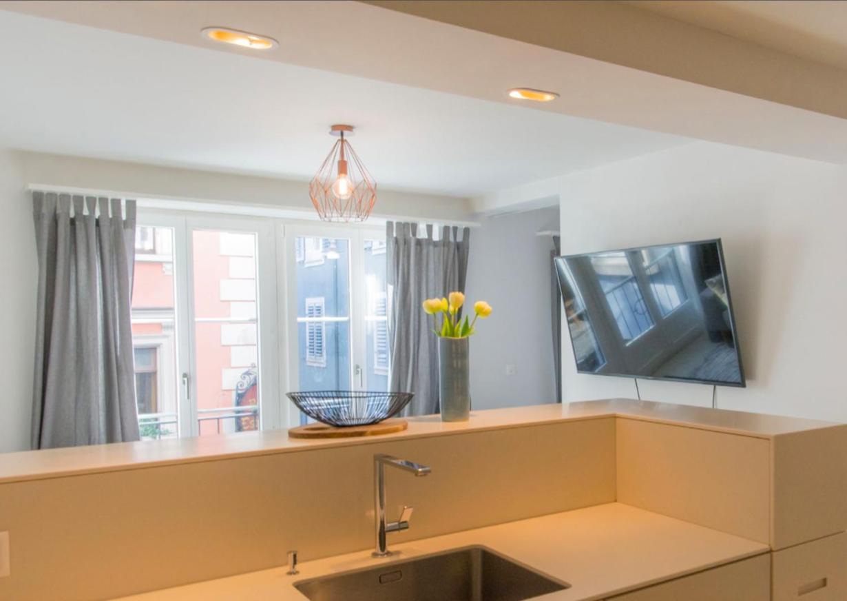 Zuerich Niederdorf - Grossmuenster Appartement Buitenkant foto